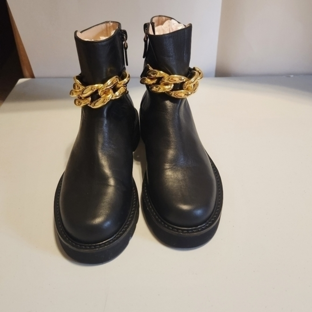 Stuart Weitzman chain lift leather combat lugz Chunky Bootie Size 6 NWOT Gift